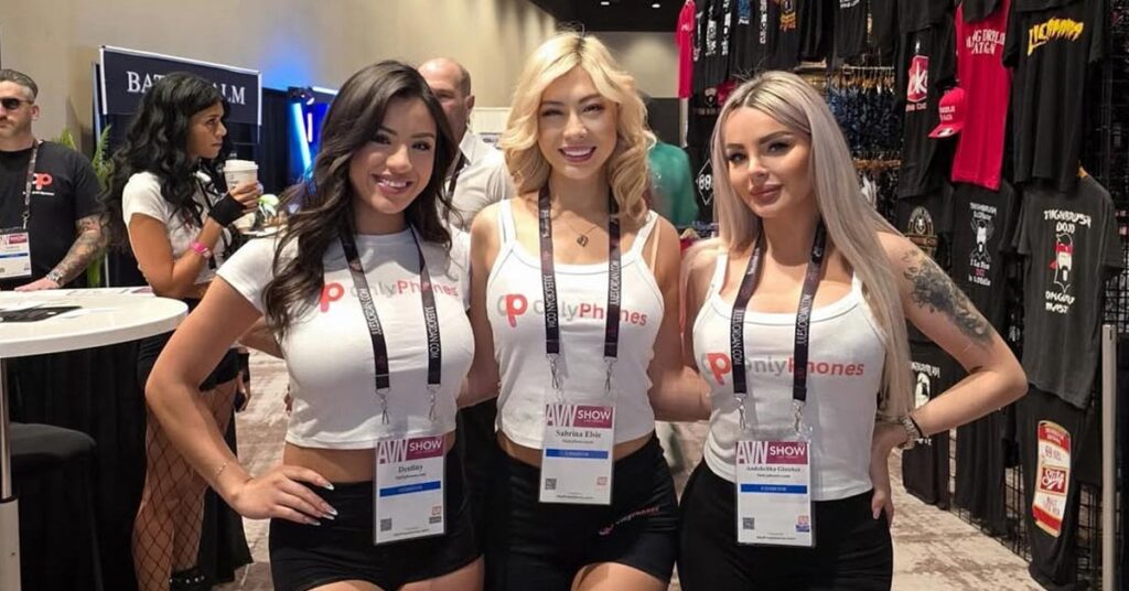 summer trade show models las vegas